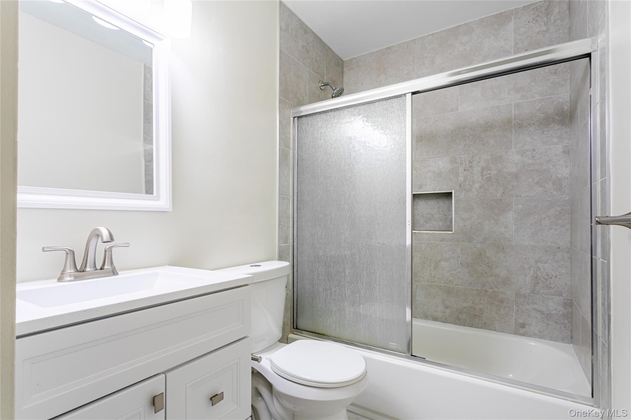 #14 photo, 21 Spirit Lane, 스태튼 섬 Staten Island , NY 10303