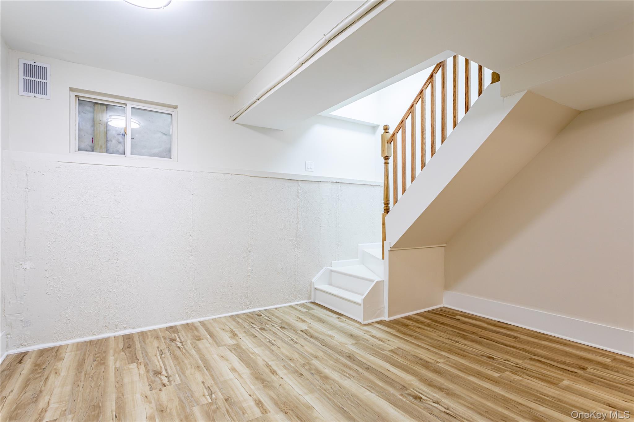 #19 photo, 21 Spirit Lane, 스태튼 섬 Staten Island , NY 10303