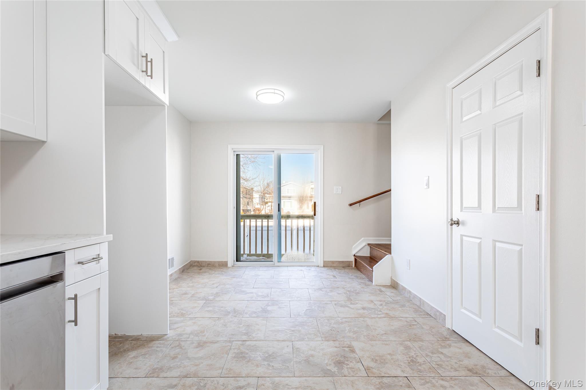 #6 photo, 21 Spirit Lane, 스태튼 섬 Staten Island , NY 10303