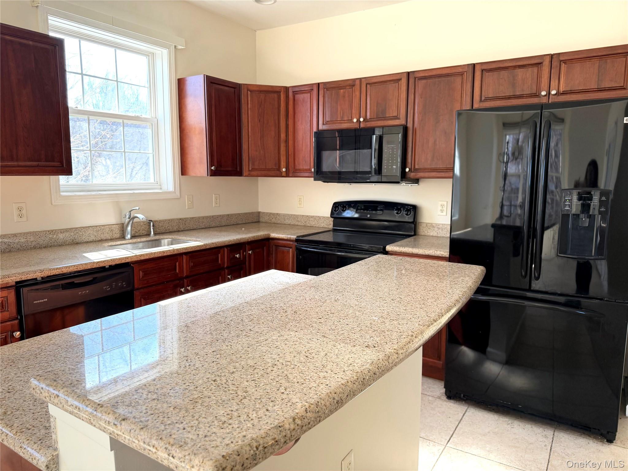 #10 photo, 937 Tower Ridge Circle, Middletown , NY 10941