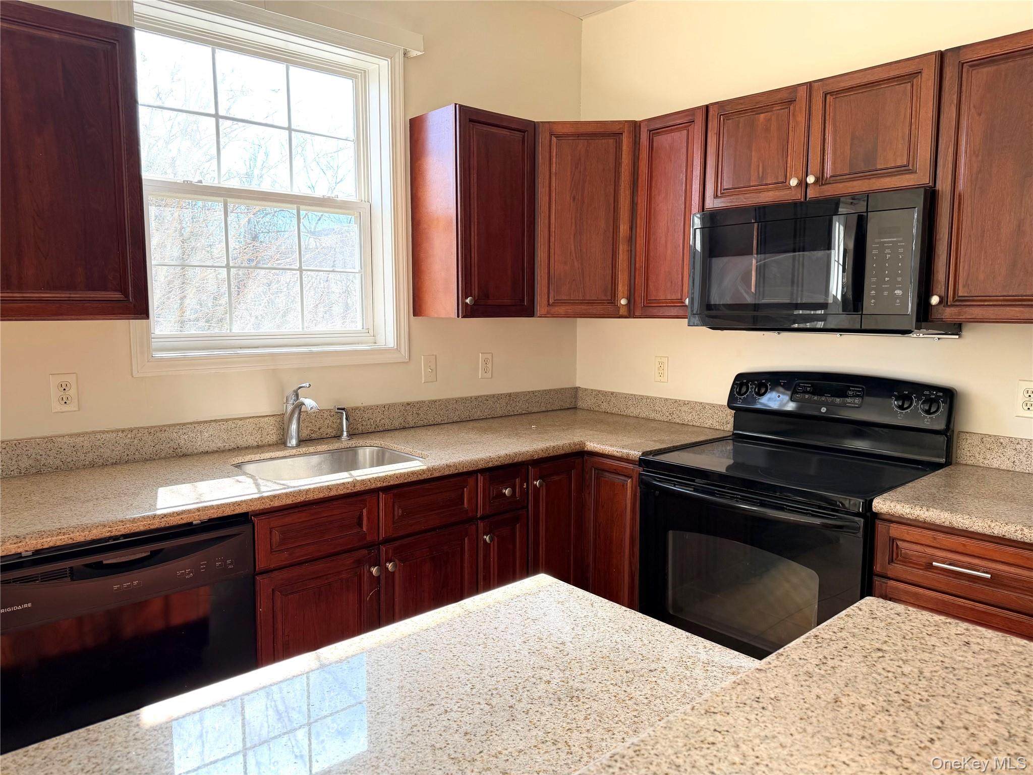 #9 photo, 937 Tower Ridge Circle, Middletown , NY 10941