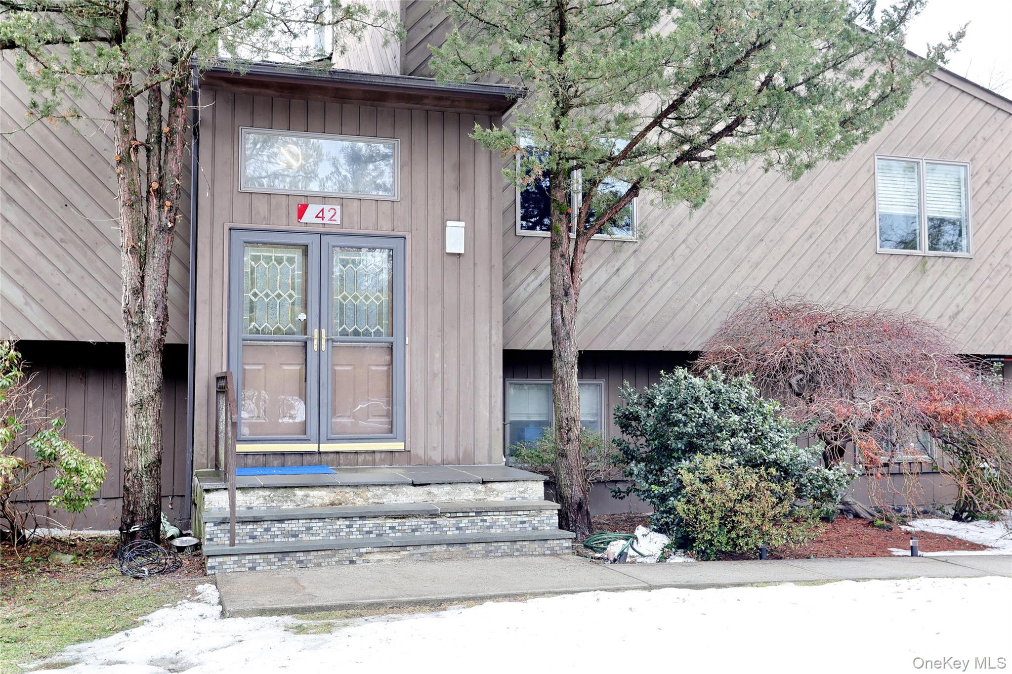 #2 photo, 42 Cragmere Road, Airmont , NY 10901