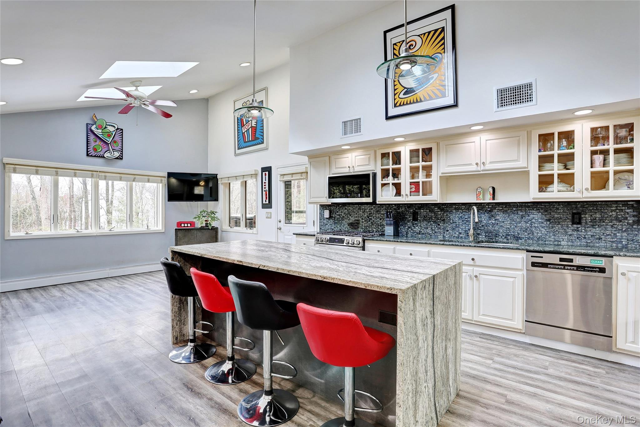 #8 photo, 42 Cragmere Road, Airmont , NY 10901