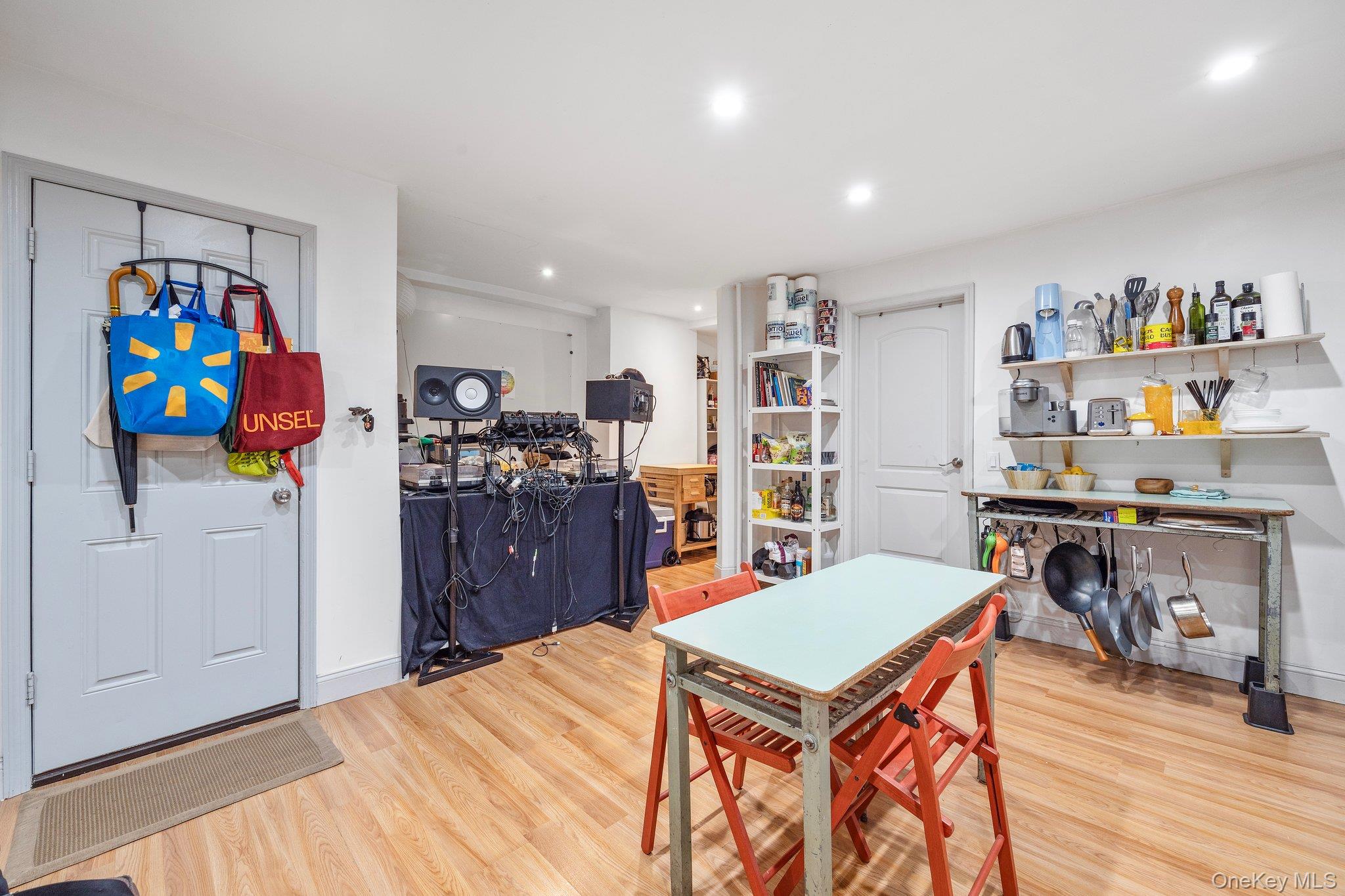 #19 photo, 166 Schaefer Street, 布鲁克林 Brooklyn , NY 11207