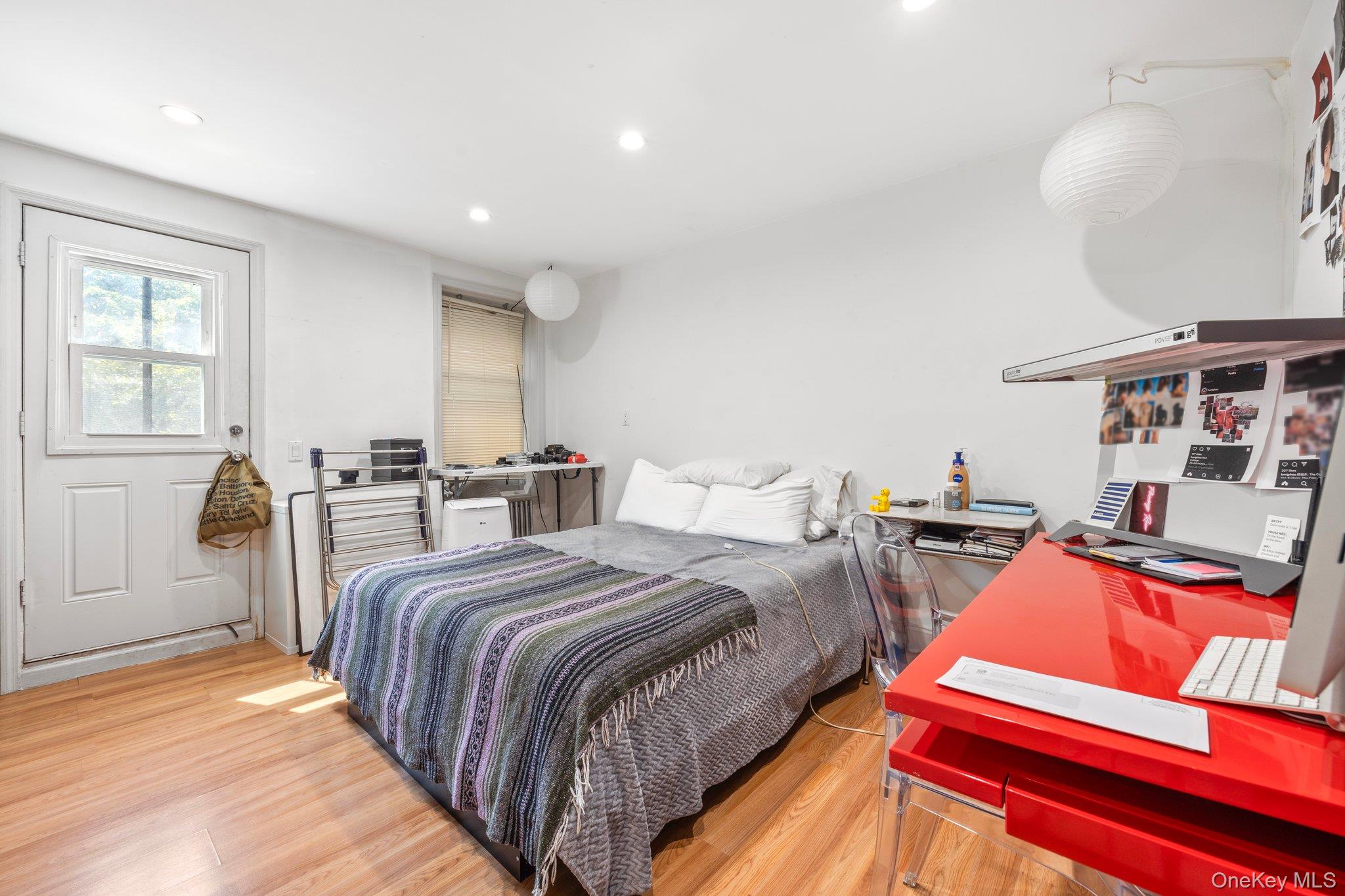 #20 photo, 166 Schaefer Street, 布鲁克林 Brooklyn , NY 11207