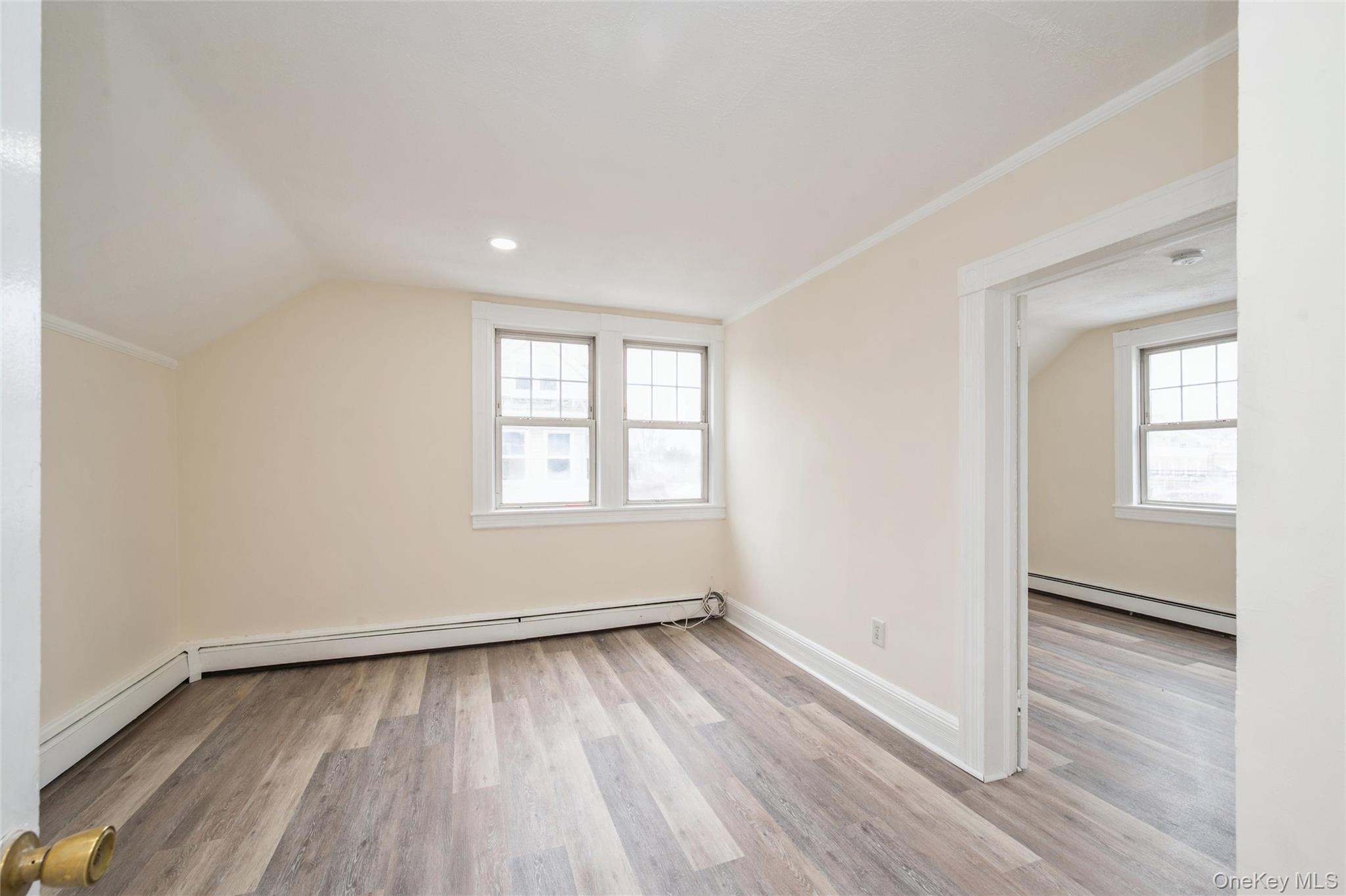 #11 photo, 36 Tyler Avenue, Саффолк ‖ West Sayville , NY 11796