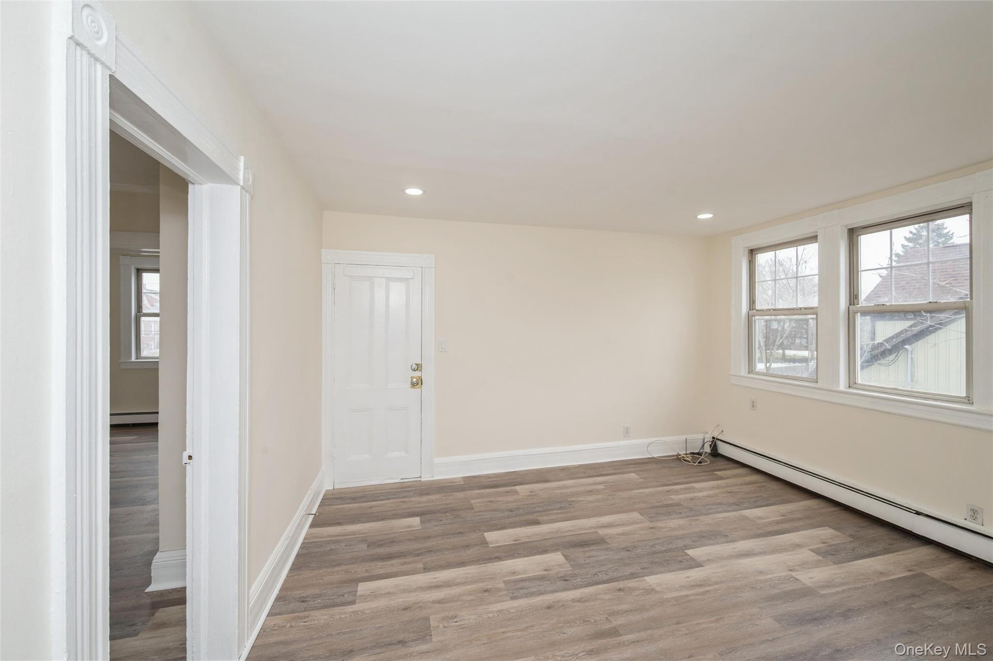 #4 photo, 36 Tyler Avenue, Саффолк ‖ West Sayville , NY 11796