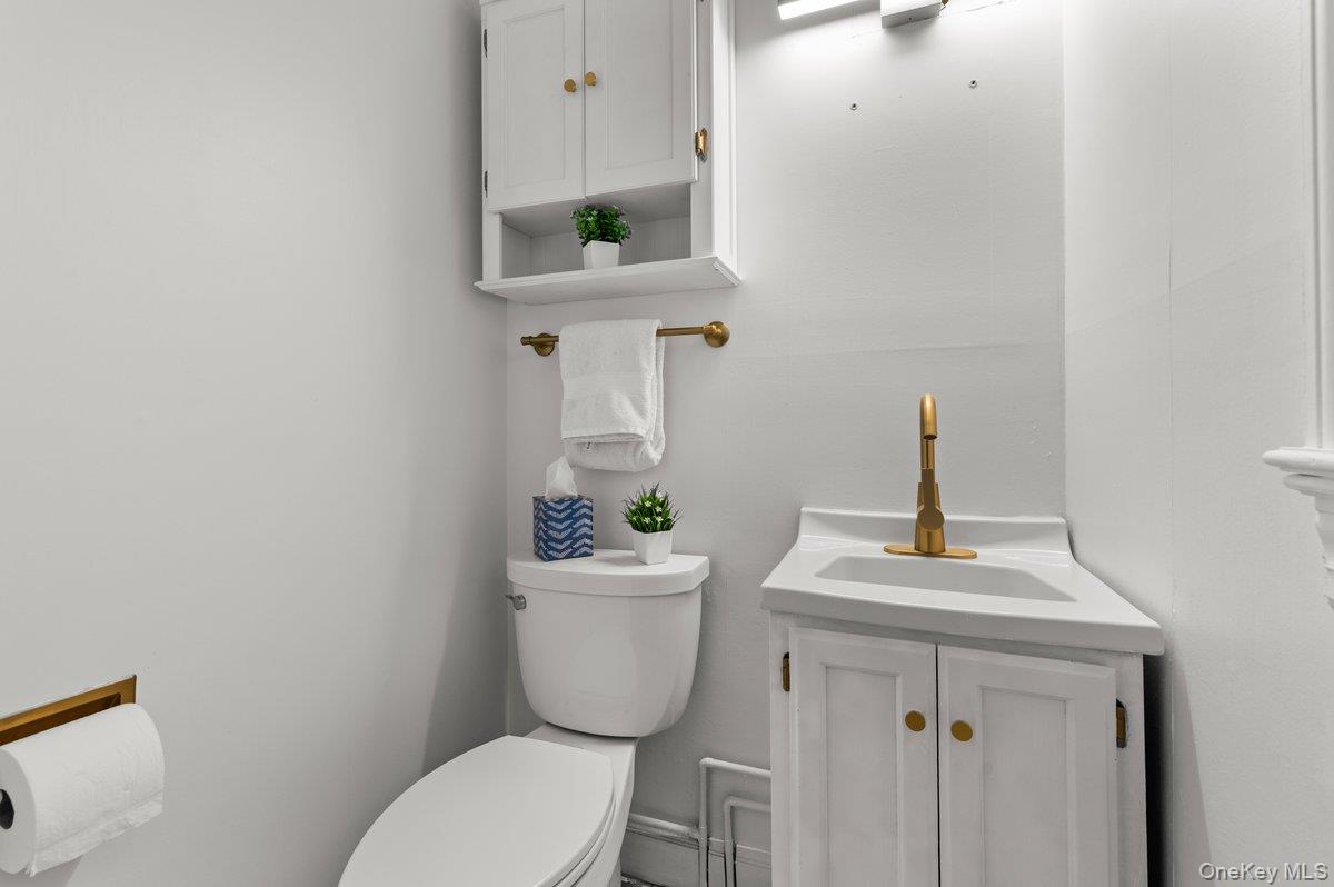 #19 photo, 22 Greenway Circle, नासाउ काउंटी Syosset , NY 11791