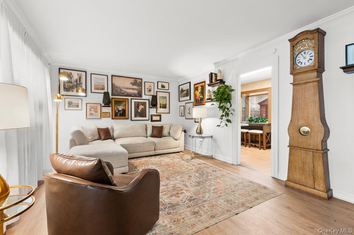 #4 photo, 22 Greenway Circle, नासाउ काउंटी Syosset , NY 11791