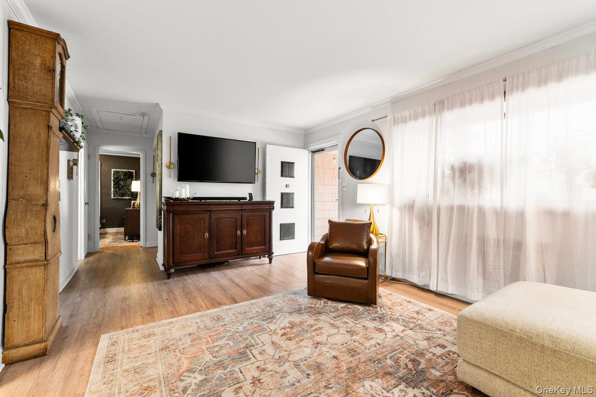 #7 photo, 22 Greenway Circle, नासाउ काउंटी Syosset , NY 11791