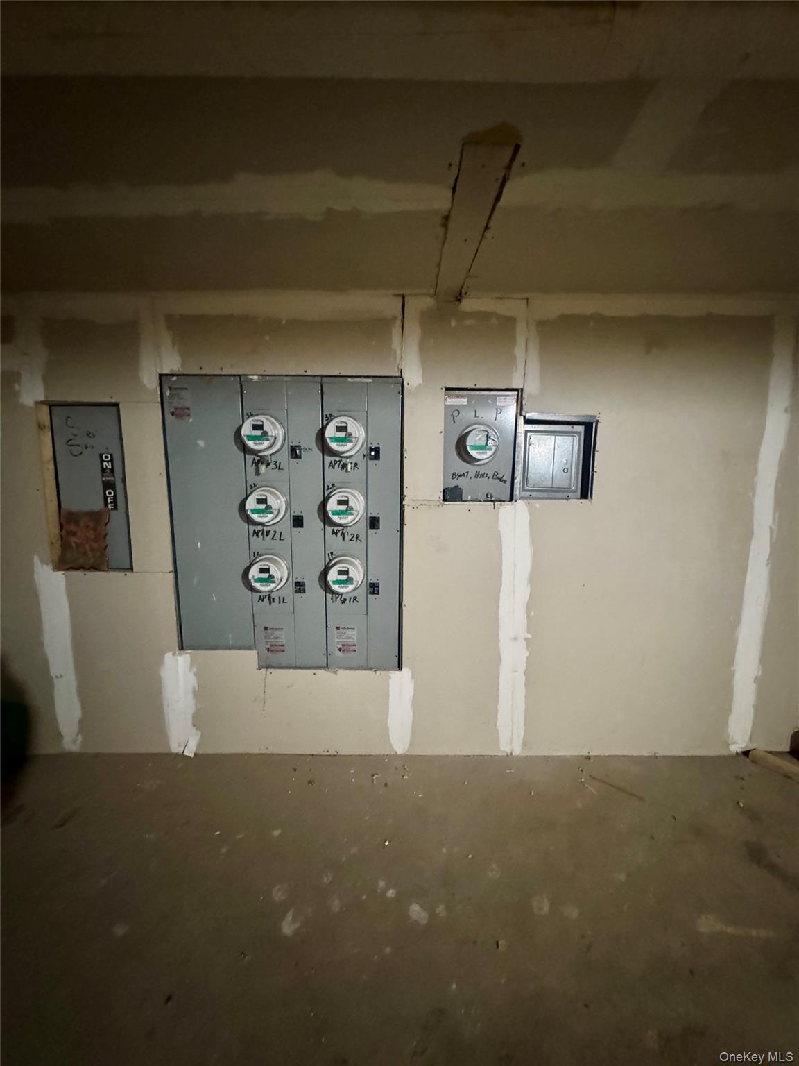 #16 photo, 3235 Fulton Street, Бруклин ‖ Brooklyn , NY 11208