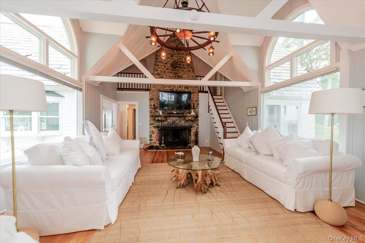 #13 photo, 100 W Shore Drive, Southold , NY 11971