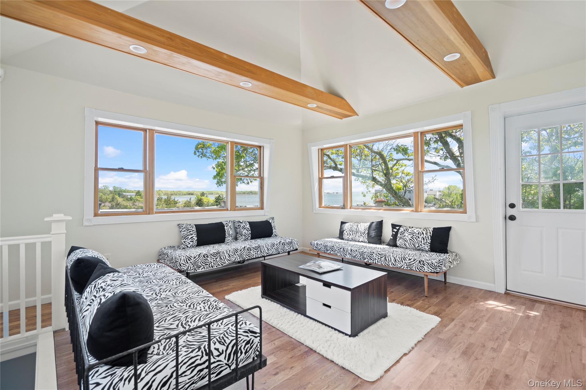 #15 photo, 55 West End Avenue, מחוז סאפוק East Quogue , NY 11942