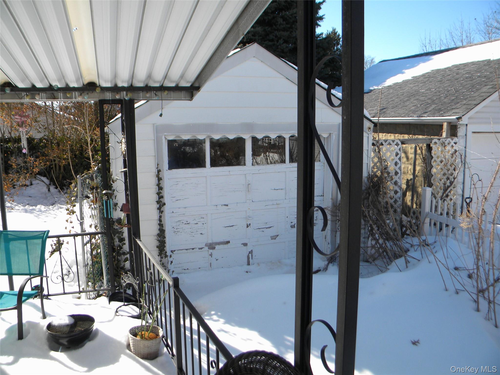 #3 photo, 51 Clyde Street, Нассау ‖ New Hyde Park , NY 11040