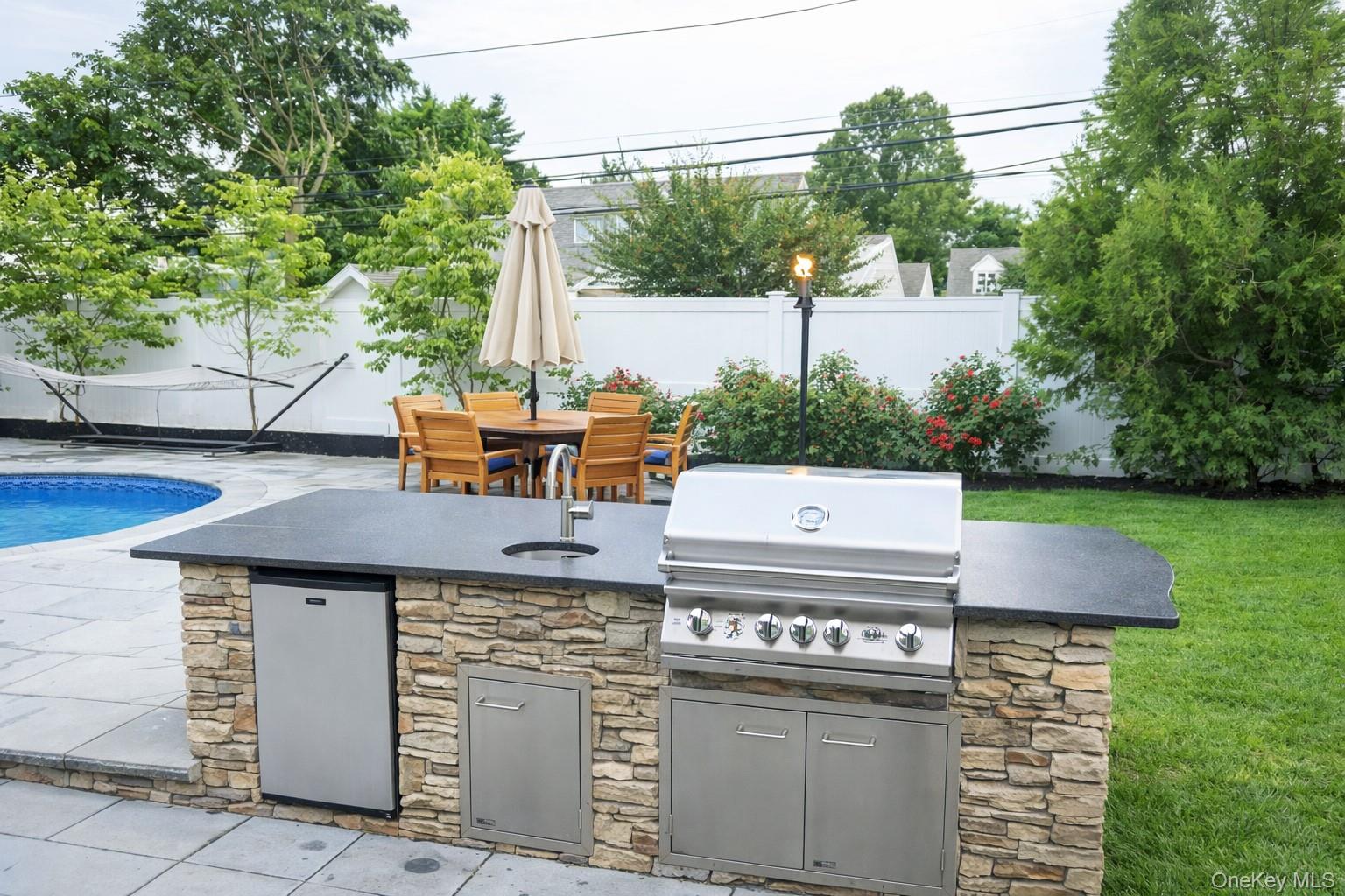 #3 photo, 24 Willets Avenue, Нассау ‖ Syosset , NY 11791