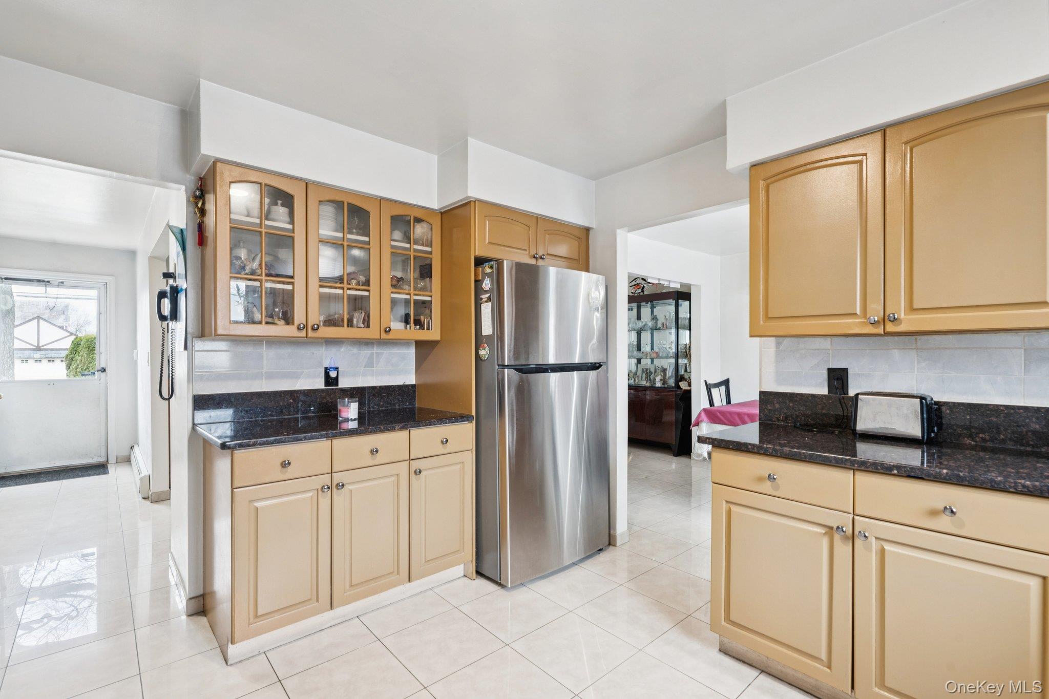 #11 photo, 174 Bellmore Street, Нассау ‖ Floral Park , NY 11001