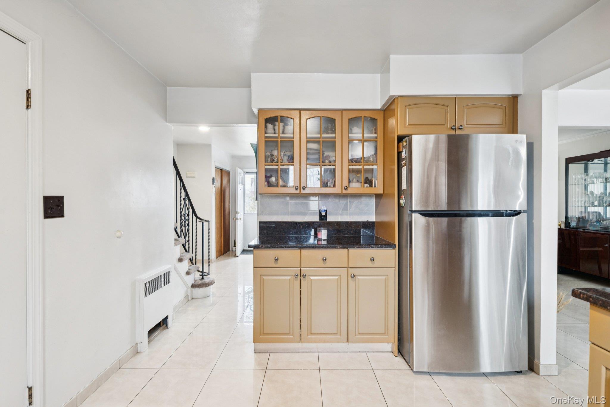 #12 photo, 174 Bellmore Street, Нассау ‖ Floral Park , NY 11001