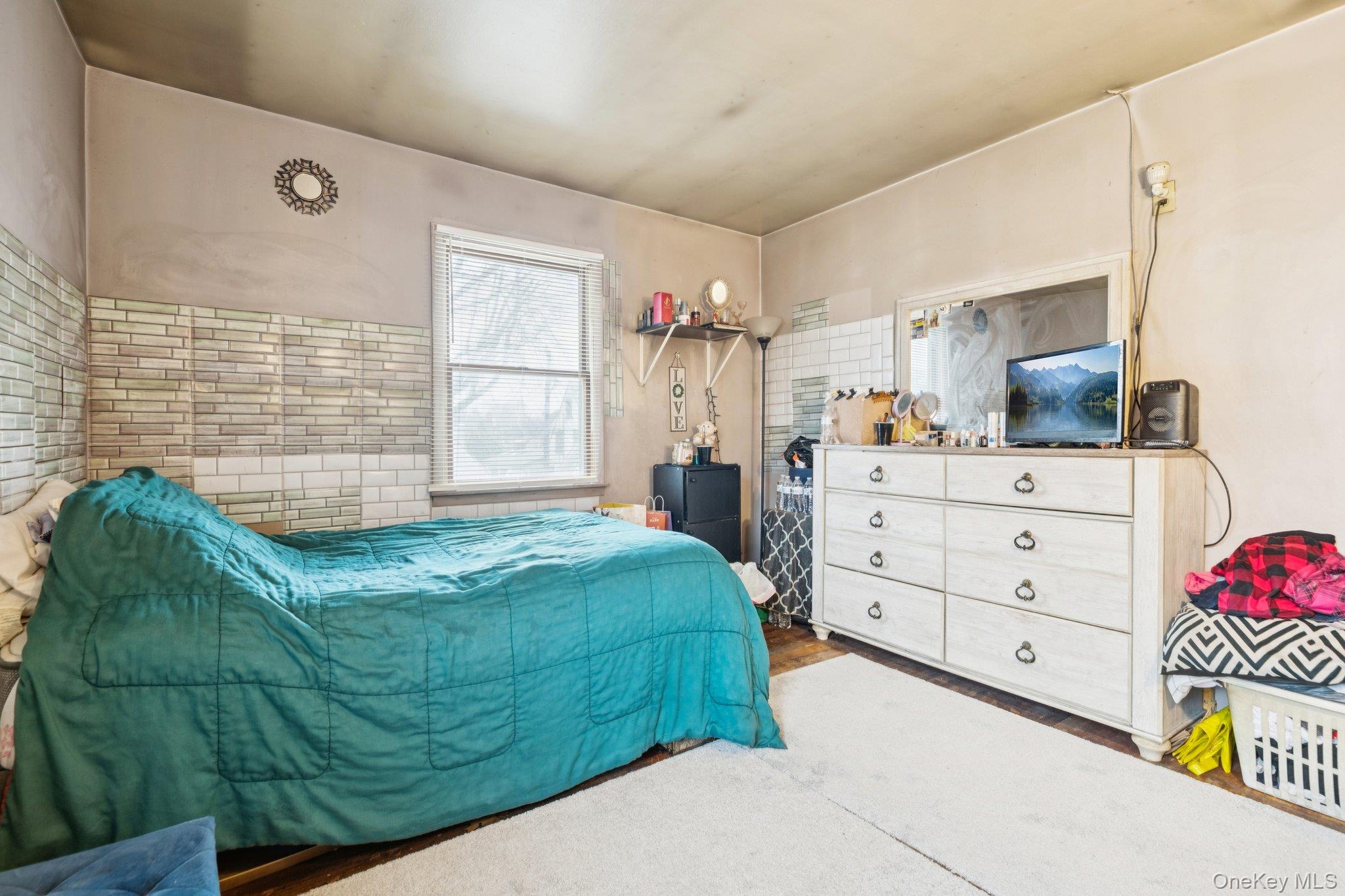 #19 photo, 174 Bellmore Street, Нассау ‖ Floral Park , NY 11001