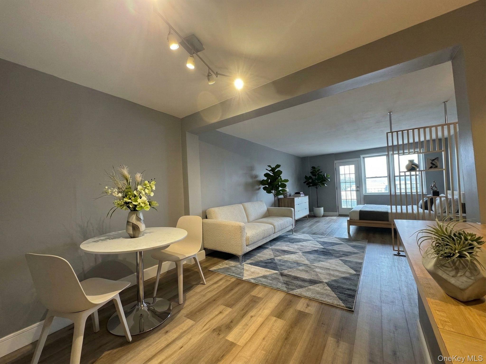 #8 photo, 68-20 Selfridge Street, Куинс ‖ Forest Hills , NY 11375