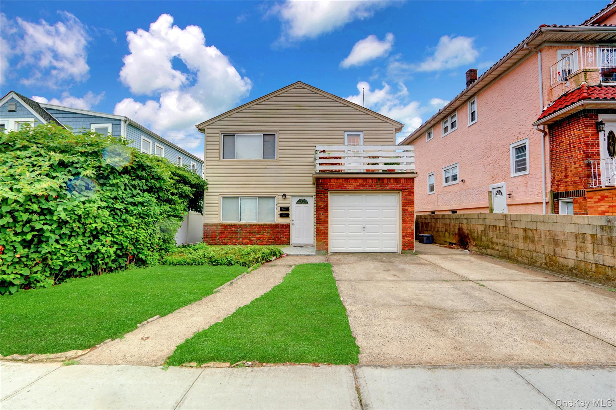 #1 photo, 220 E Chester Street, 长岛 Long Beach , NY 11561