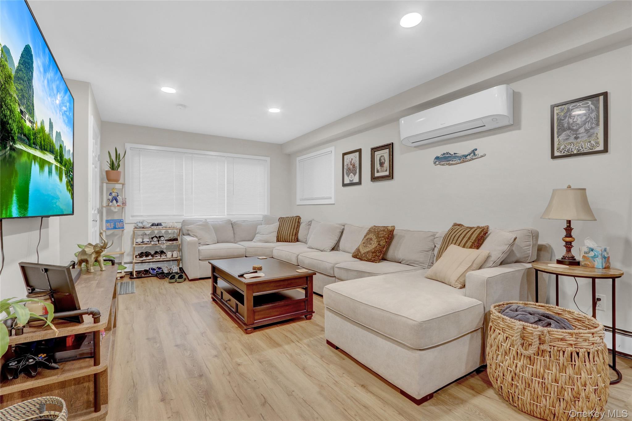 #4 photo, 220 E Chester Street, 长岛 Long Beach , NY 11561