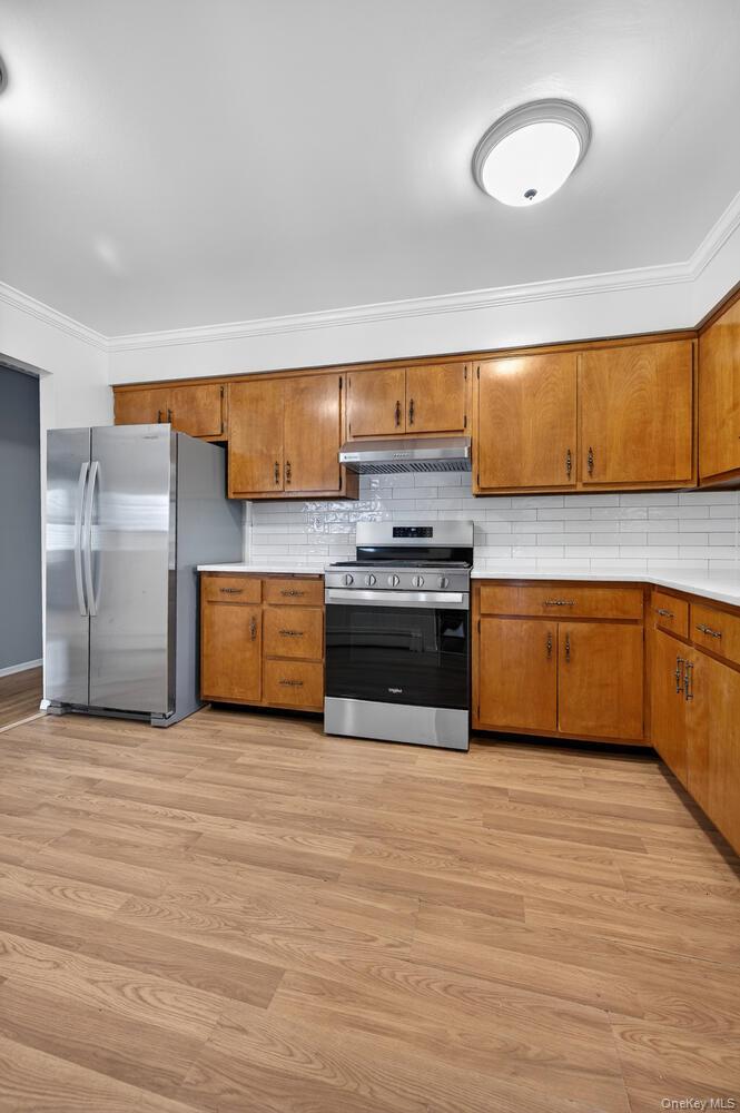 #11 photo, 9 Bay Beach Avenue, Bayville , NY 11709