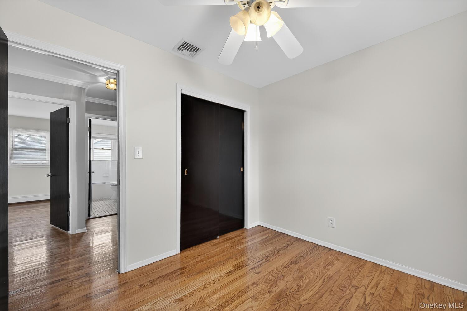 #13 photo, 9 Bay Beach Avenue, Bayville , NY 11709