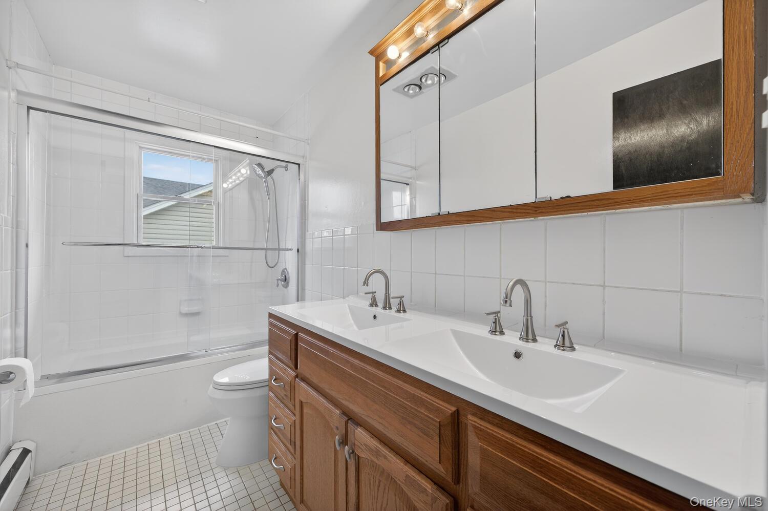 #18 photo, 9 Bay Beach Avenue, Bayville , NY 11709