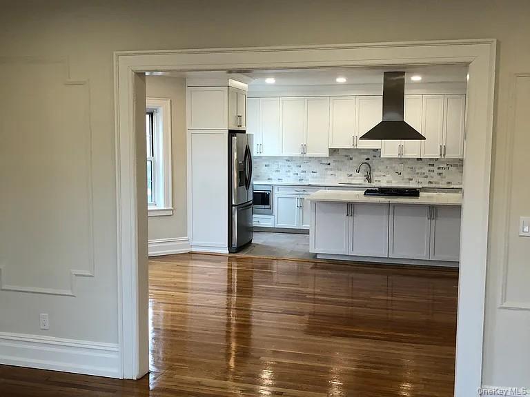 #3 photo, 180 Hilton Avenue, Hempstead , NY 11550