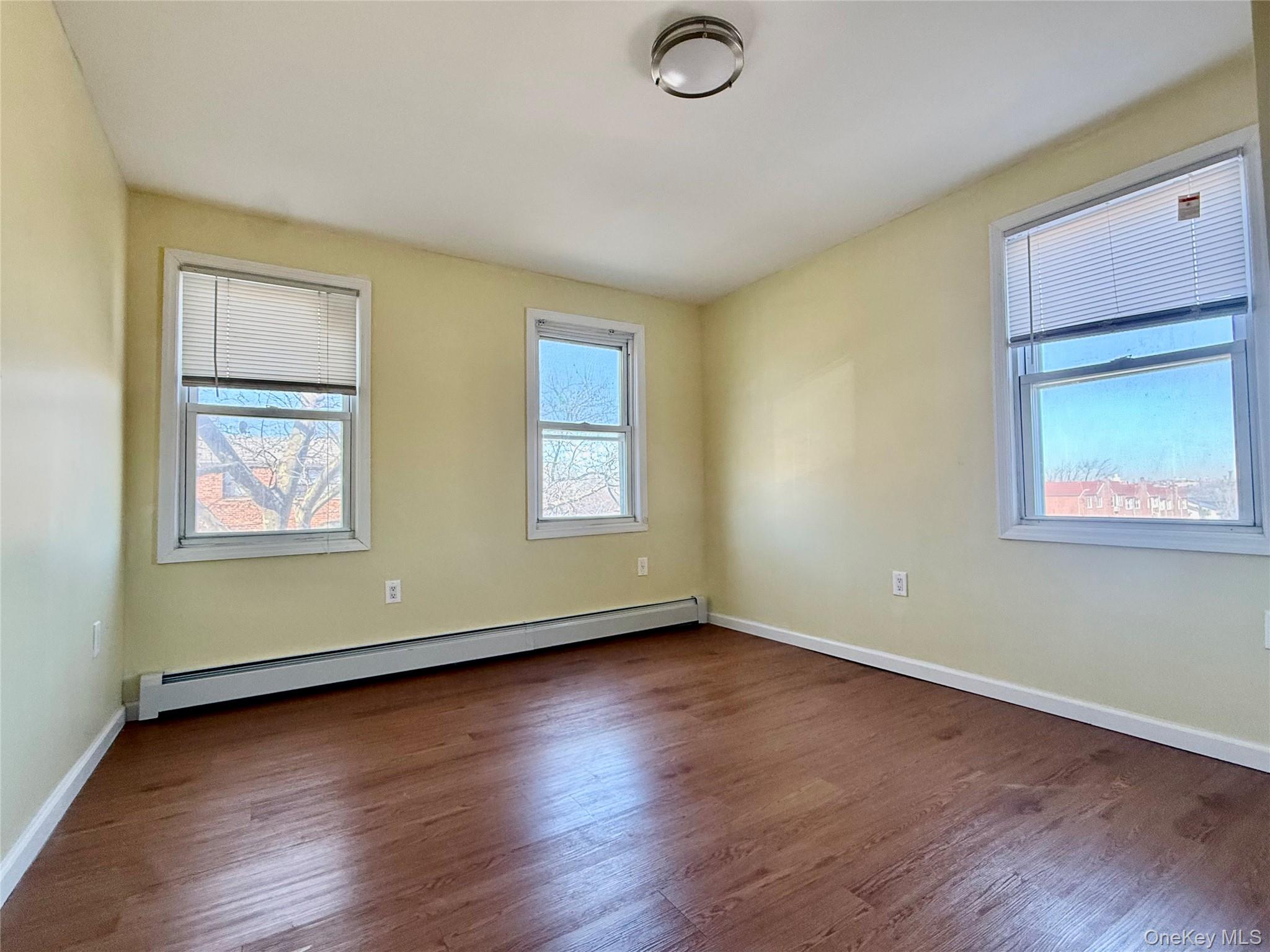 #4 photo, 6111 156th Street, Куинс ‖ Flushing , NY 11367