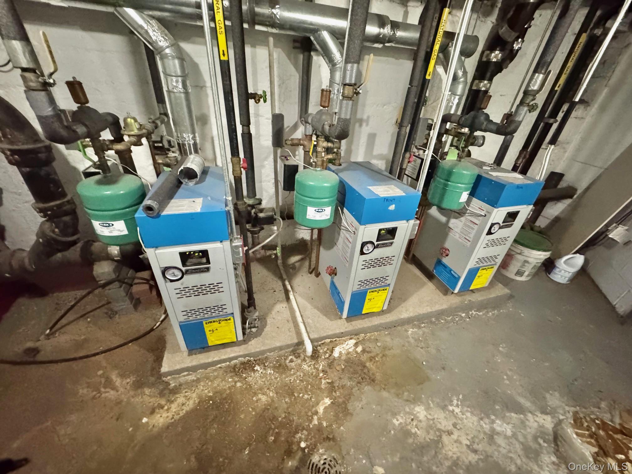 #20 photo, 7617 Myrtle Avenue, Glendale , NY 11385