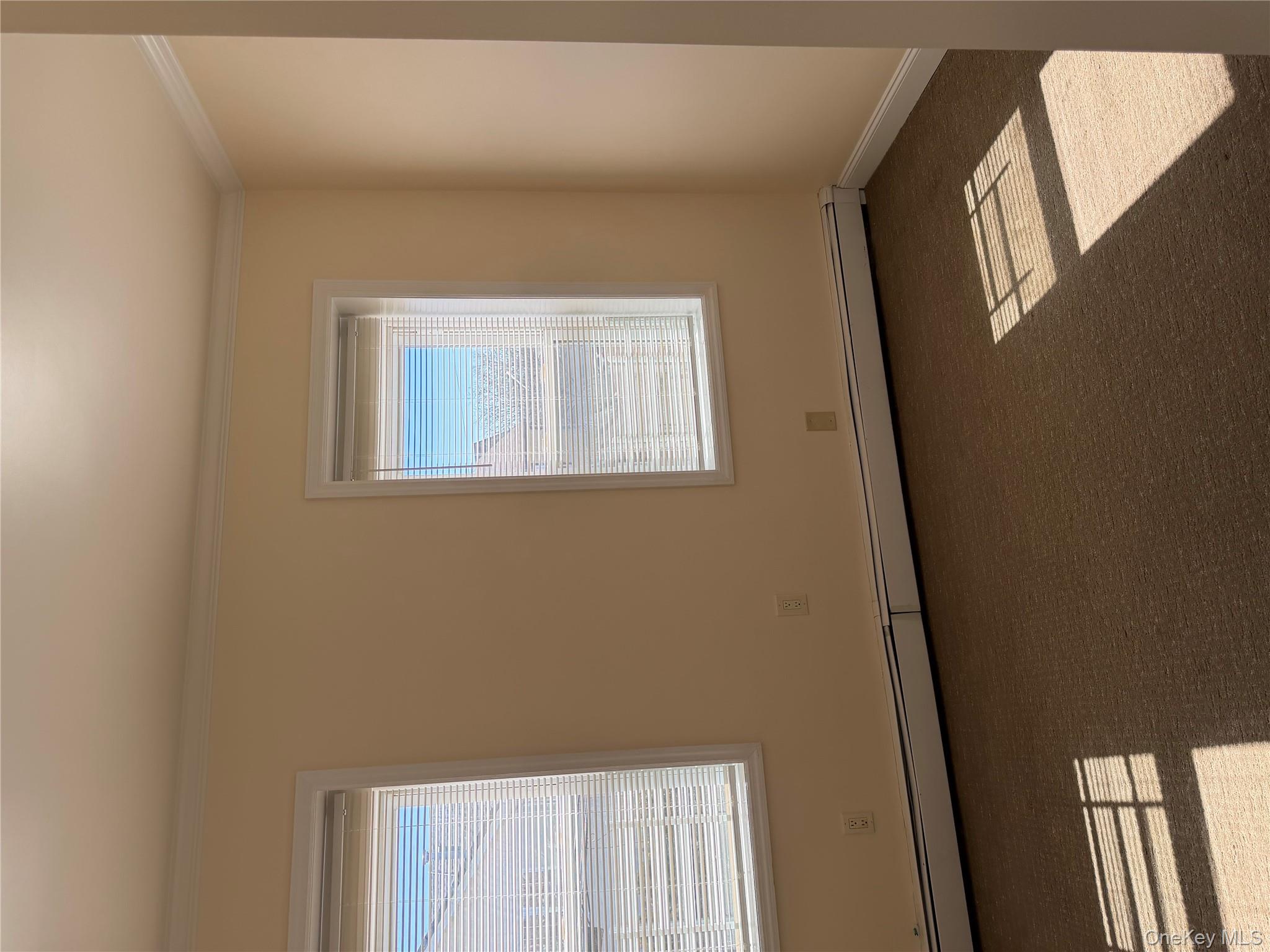 #8 photo, 322 Jericho Turnpike, नासाउ काउंटी Floral Park , NY 11001