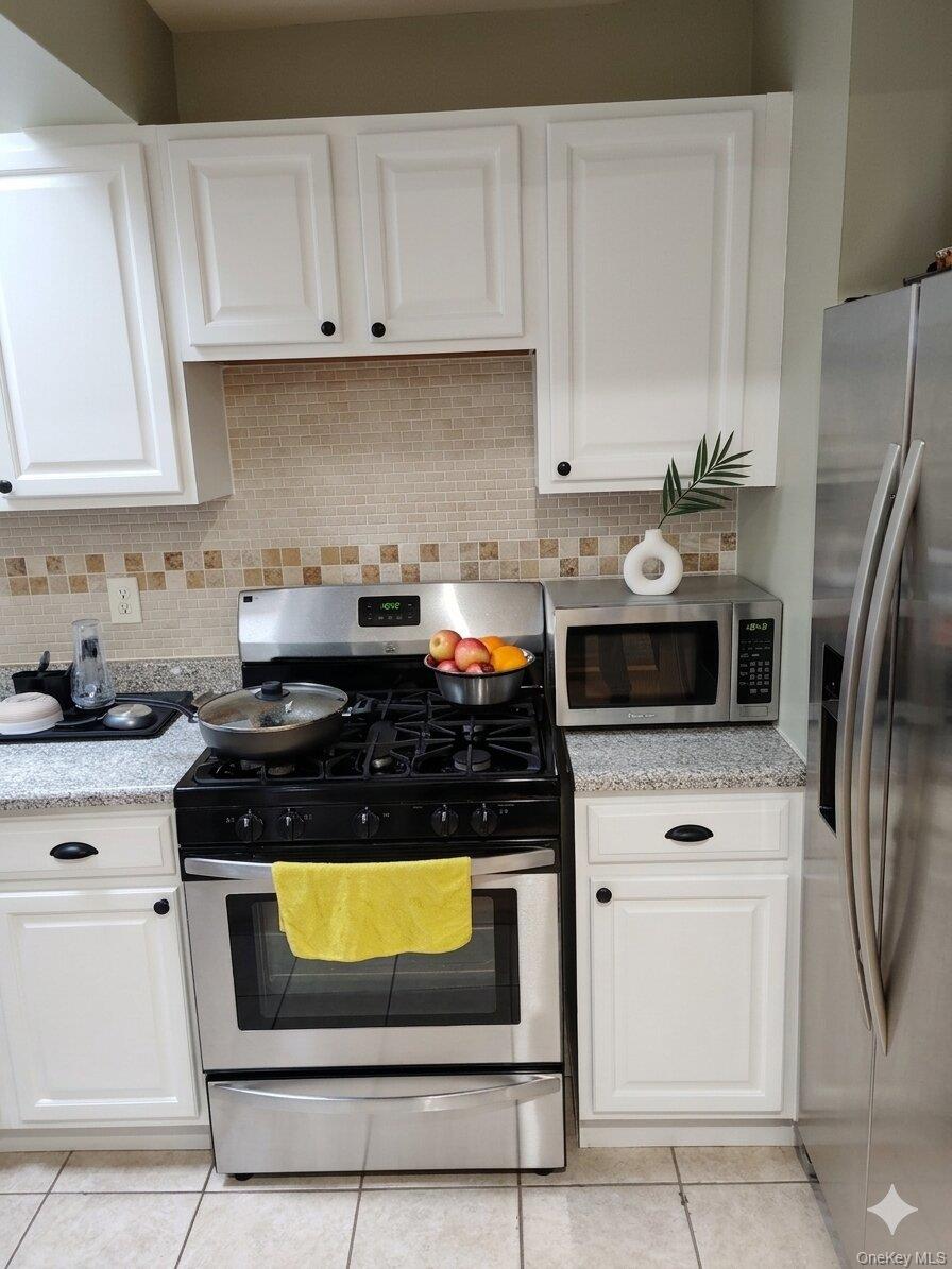 #8 photo, 1951 80th Street, East Elmhurst , NY 11370