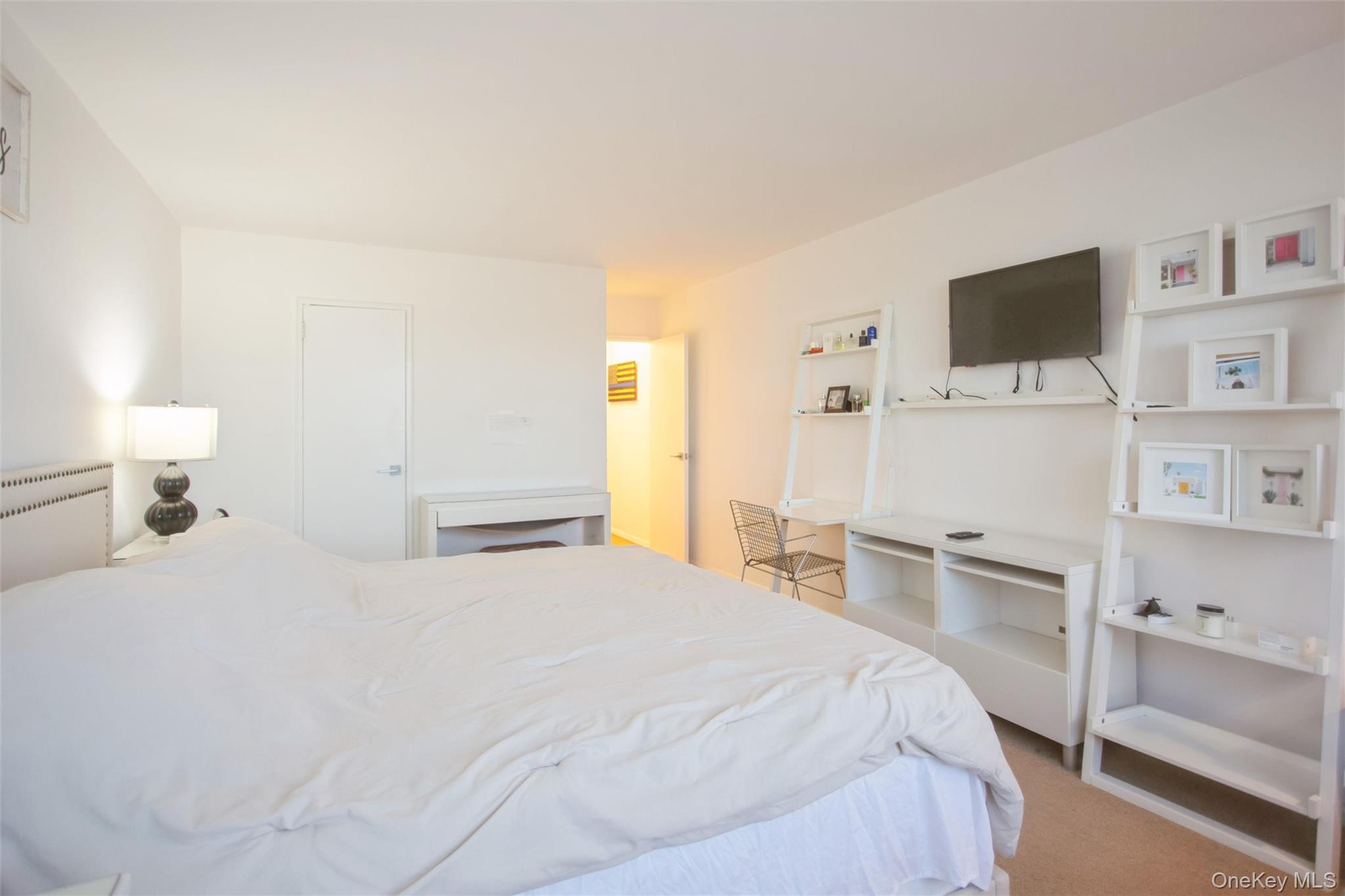 #12 photo, 711 Shore Road, Нассау ‖ Long Beach , NY 11561