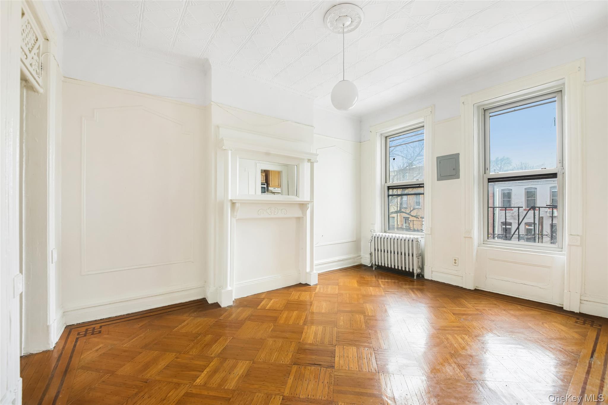 #8 photo, 529 Decatur Street, 브루클린 Brooklyn , NY 11233