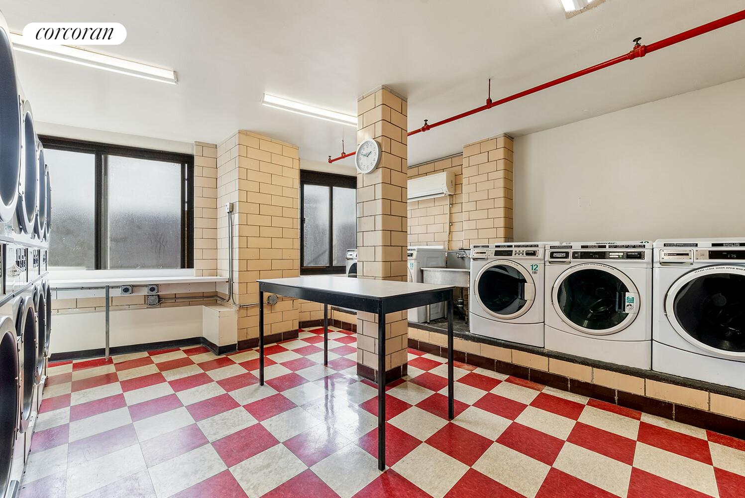 #12 photo, 45 E END Avenue, מנהטן Yorkville , NY 10028