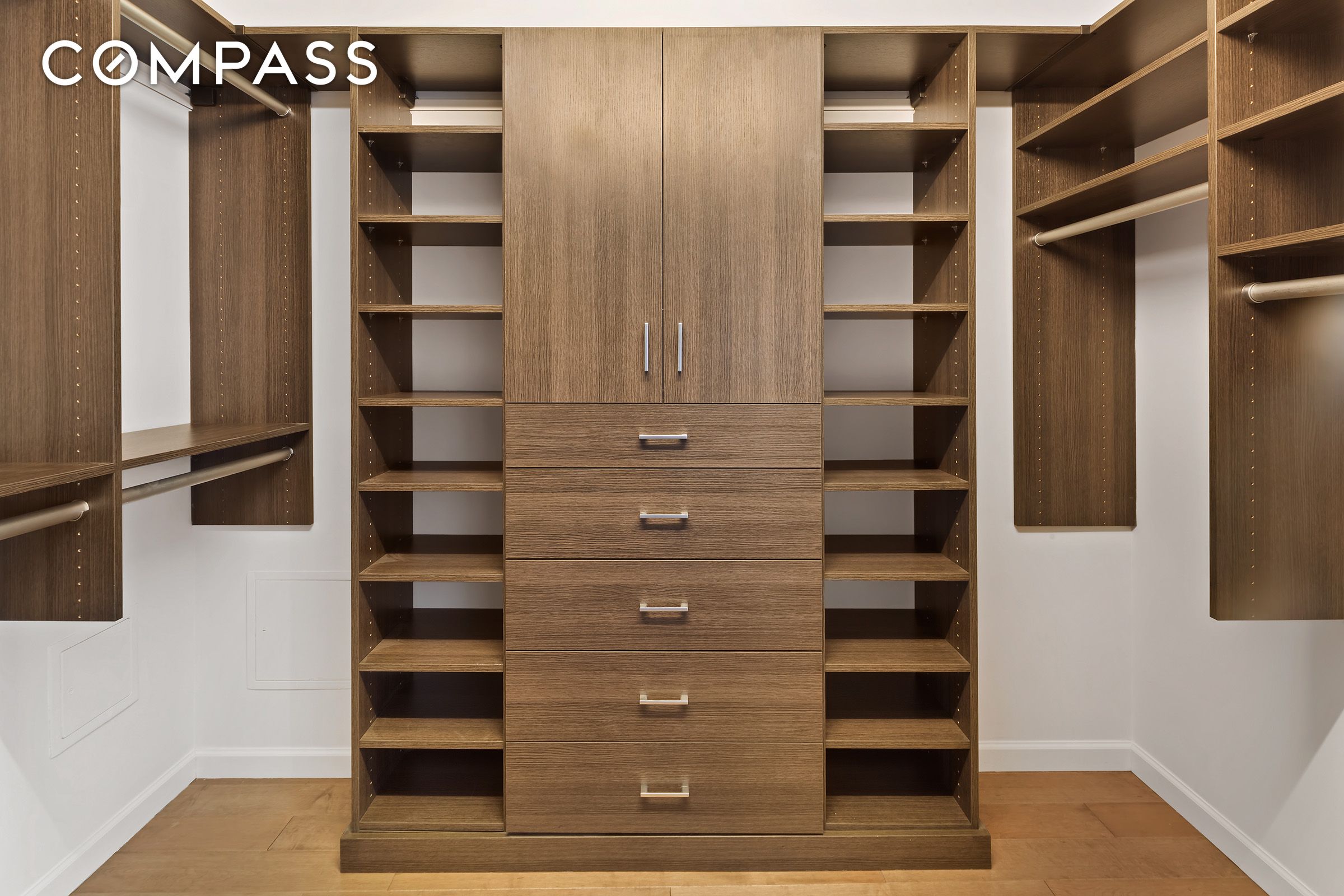 #5 photo, 270 W 17th Street, Chelsea , NY 10011