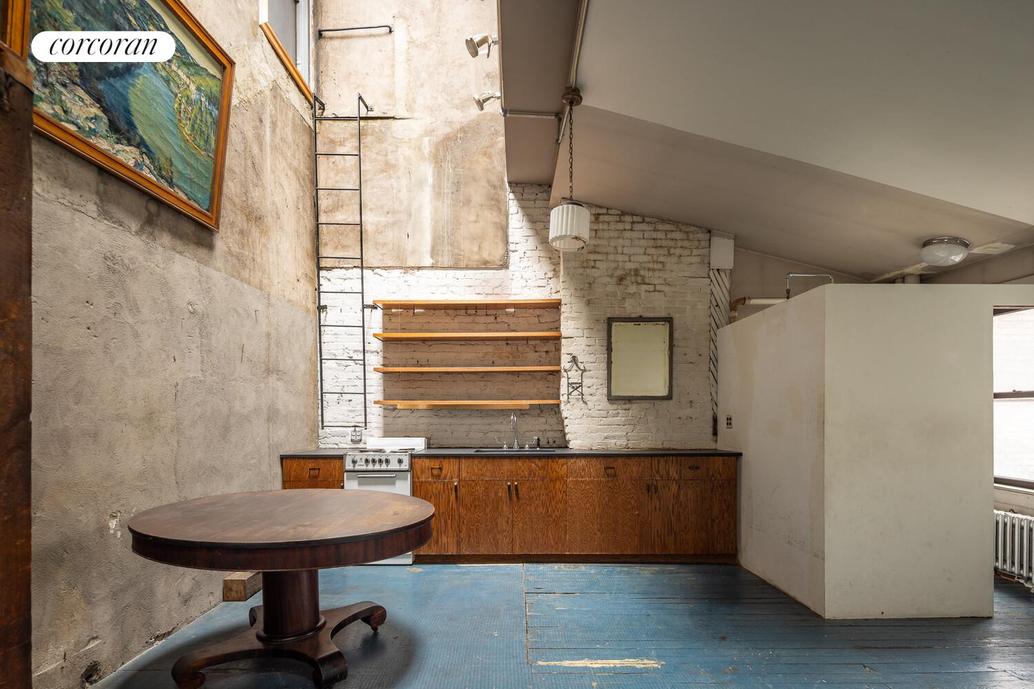 #12 photo, 7 BLEECKER Street, NoHo , NY 10012