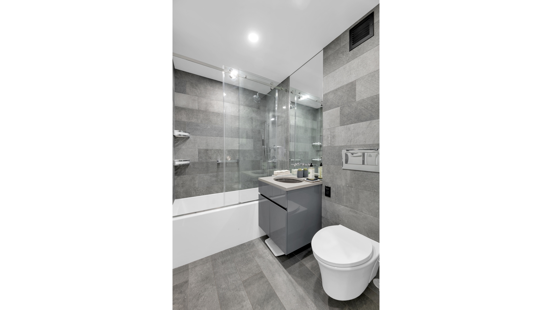 #21 photo, 245 E 54TH Street, Sutton Place , NY 10022