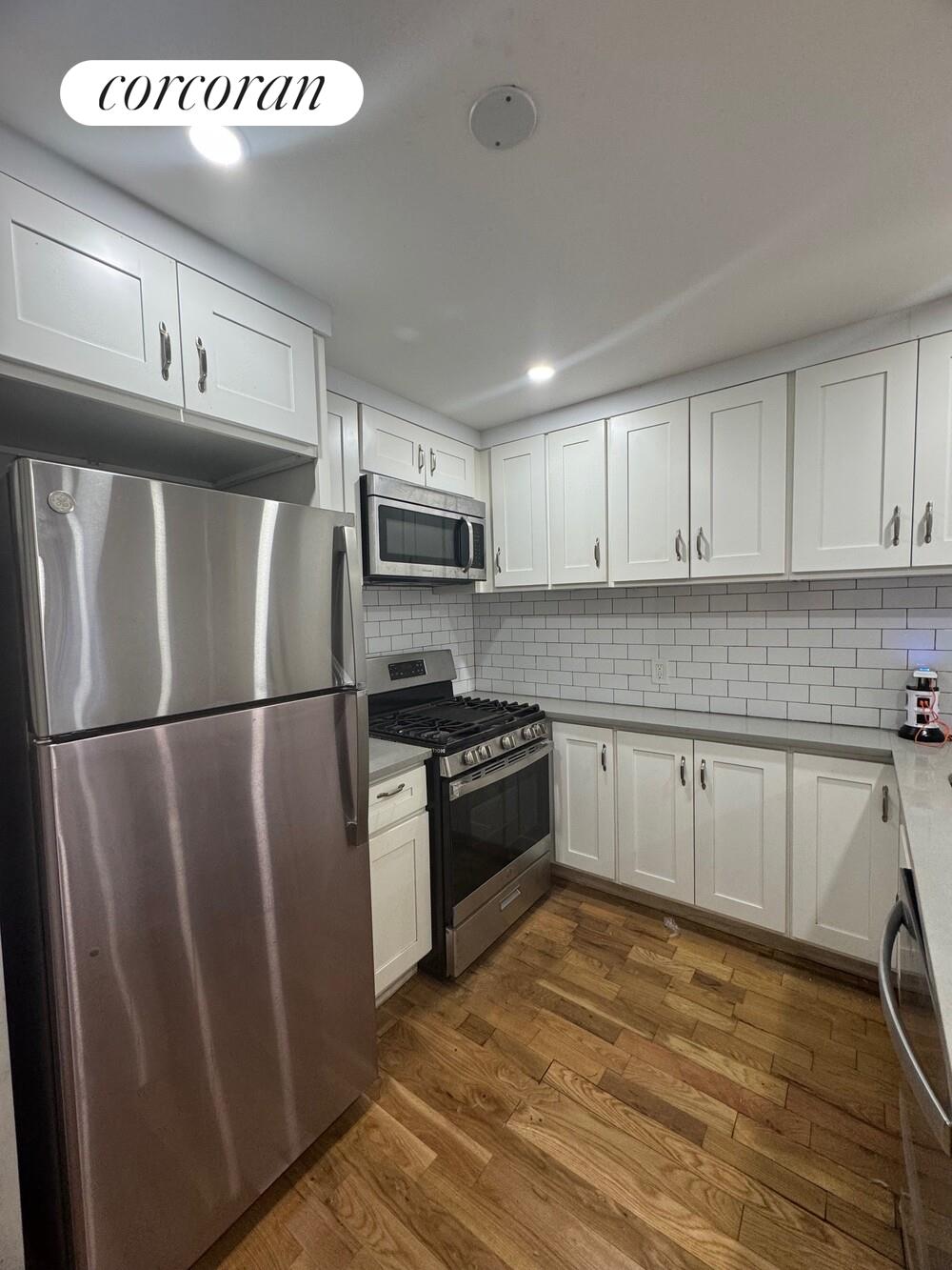 #8 photo, Brooklyn, ब्रुकलीन Crown Heights , NY 11233