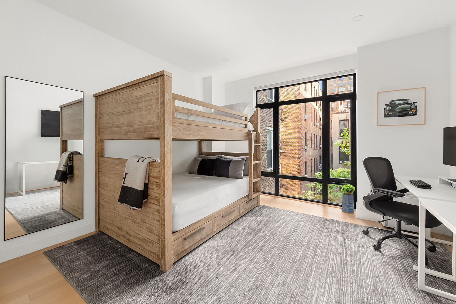 #10 photo, 318 E 81ST Street, Yorkville , NY 10028