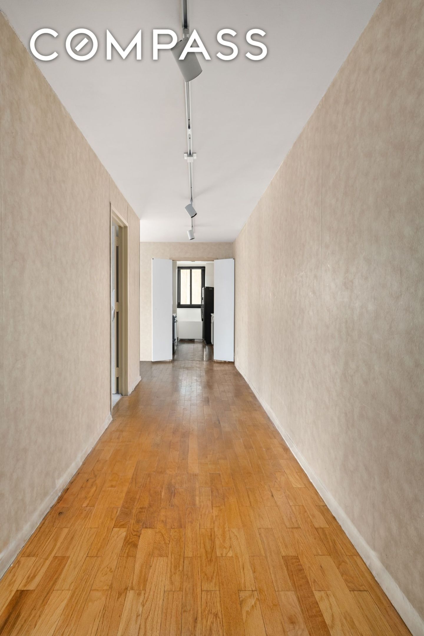 #7 photo, 40 E 94th Street, Upper East Side , NY 10128