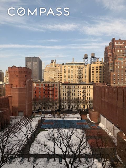 #8 photo, 40 E 94th Street, Upper East Side , NY 10128