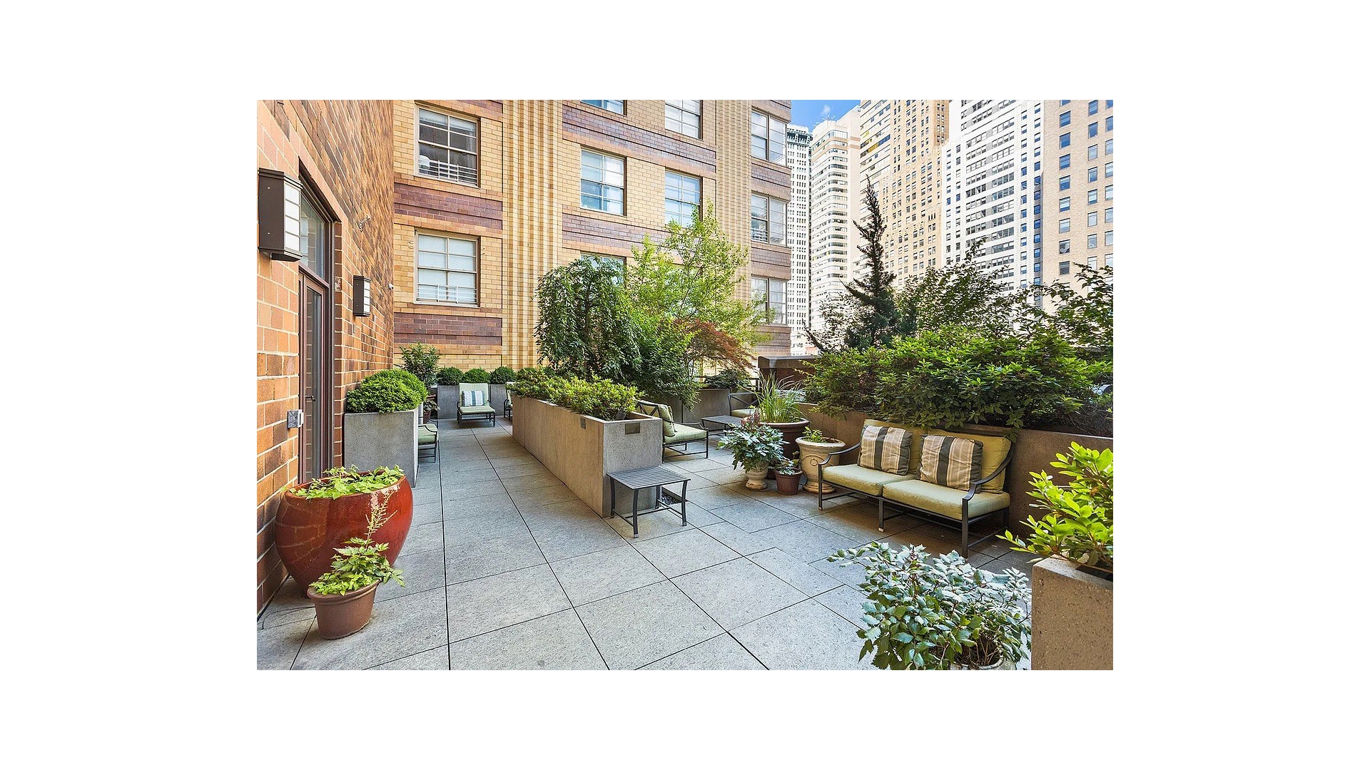 #17 photo, 20 WEST Street, Financial District , NY 10004