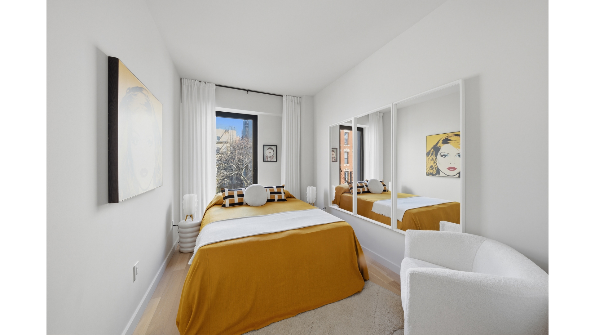 #10 photo, 650 E 6TH Street, East Village , NY 10009