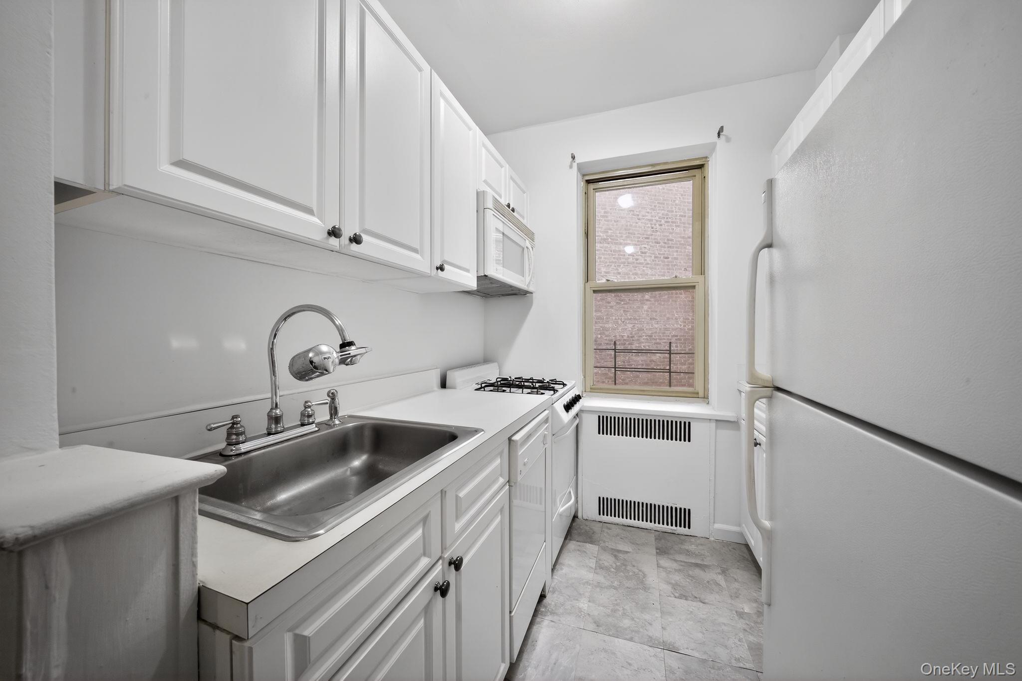 #3 photo, 2190 Boston Road, Bronx , NY 10462