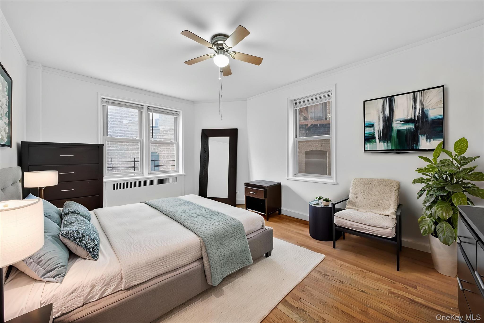 #4 photo, 2190 Boston Road, Bronx , NY 10462