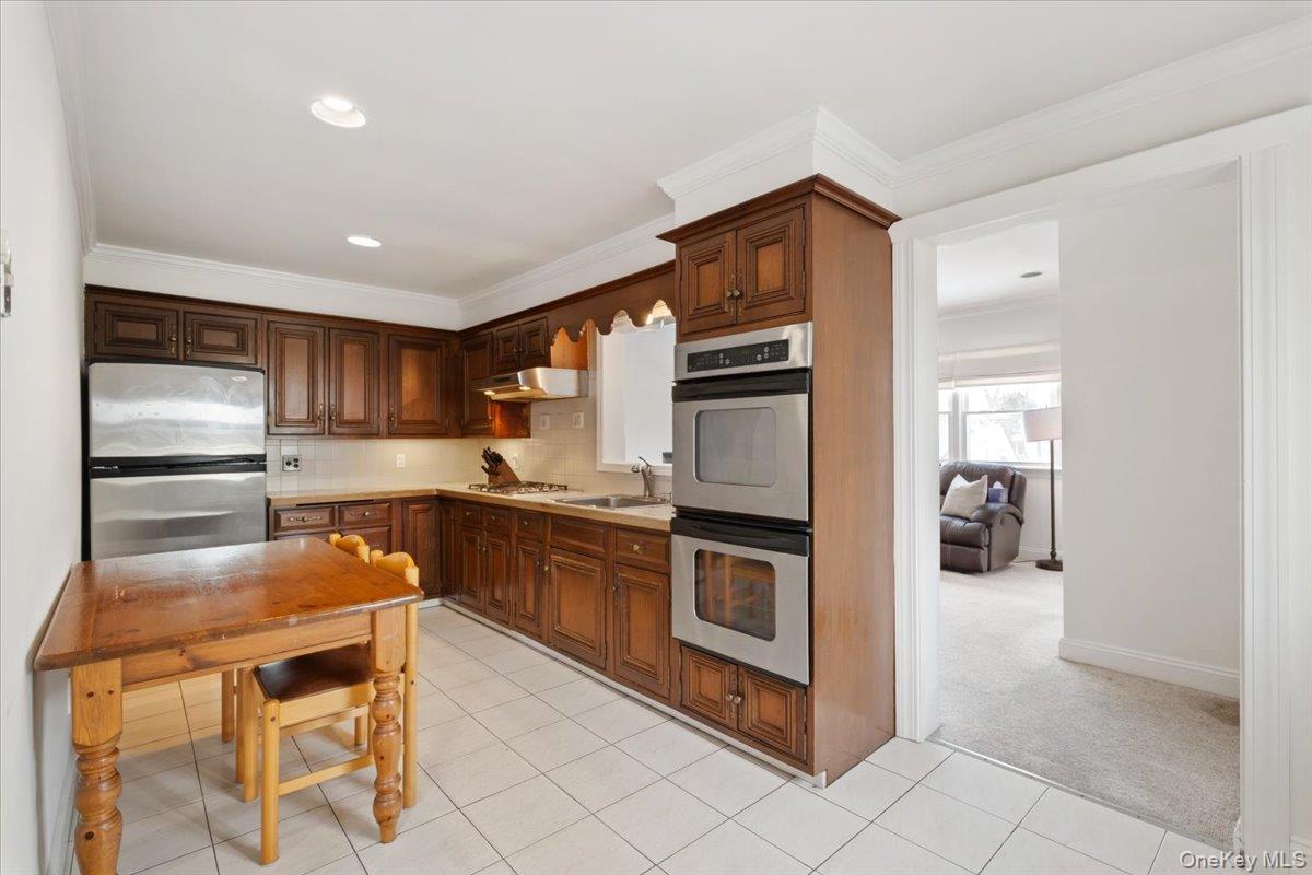 #12 photo, 1224 Knickerbocker Avenue, Mamaroneck , NY 10543