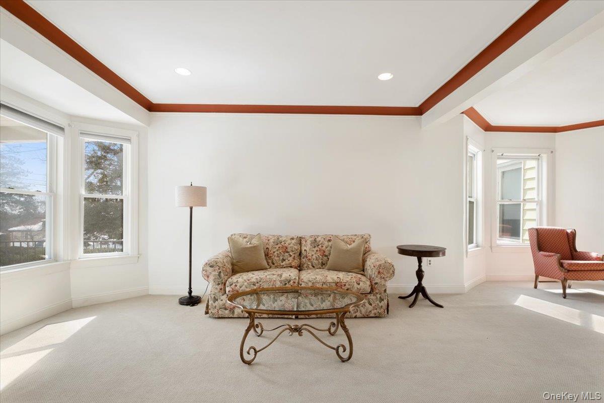 #5 photo, 1224 Knickerbocker Avenue, Mamaroneck , NY 10543