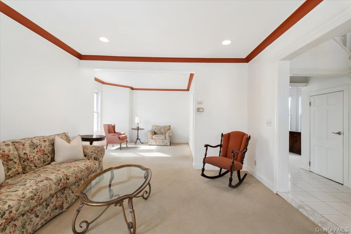 #6 photo, 1224 Knickerbocker Avenue, Mamaroneck , NY 10543